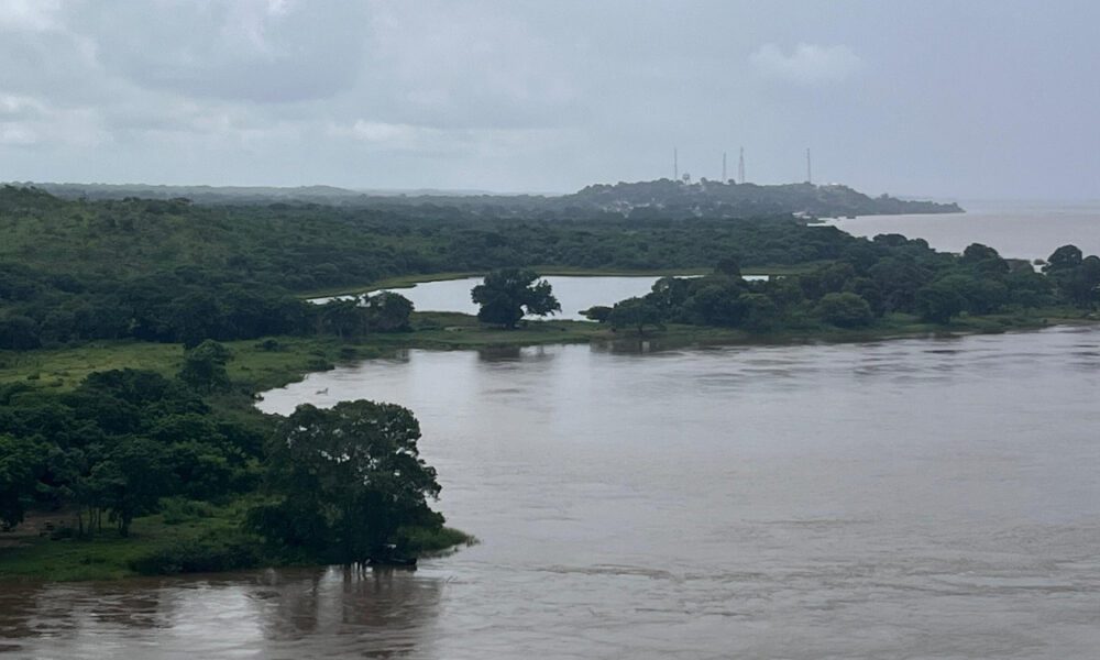 Rio Orinoco sigue creciendo: alerta roja en Caicara y El Jobal por aumento de niveles