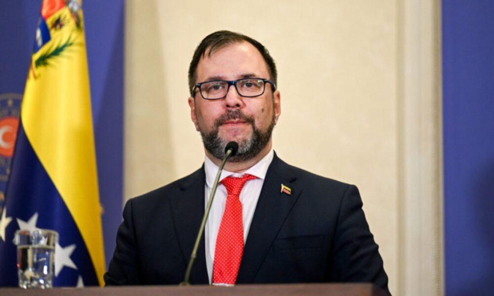 Canciller Yvan Gil tilda de "circo mediático" la recompensa de EE.UU. por Maduro