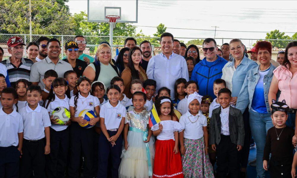 Reinaugurada la Escuela Básica Estadal Andrés Bello en Cagua