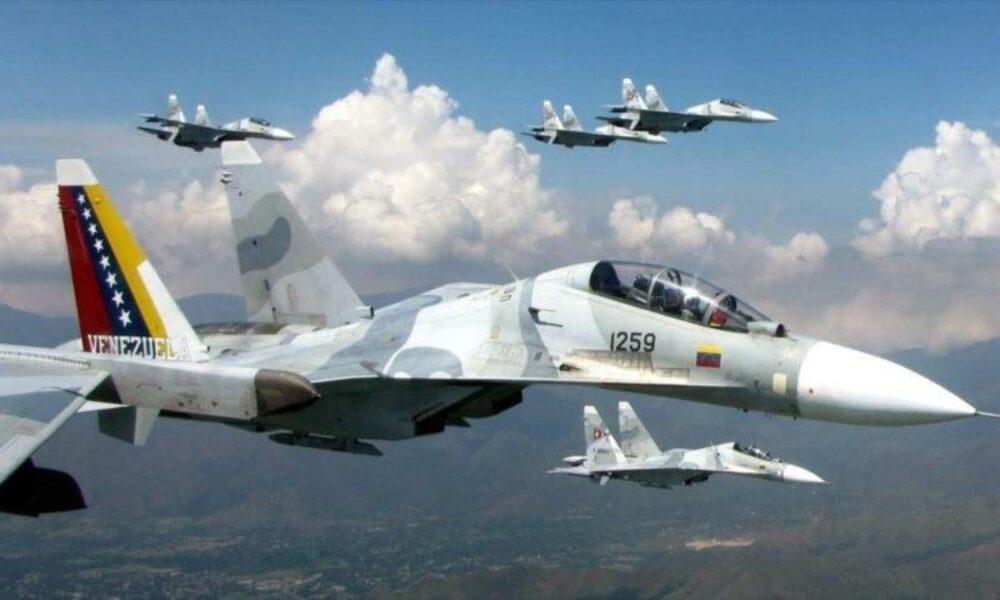 Avión militar rompe la barrera del sonido y causa conmoción en sectores de Aragua