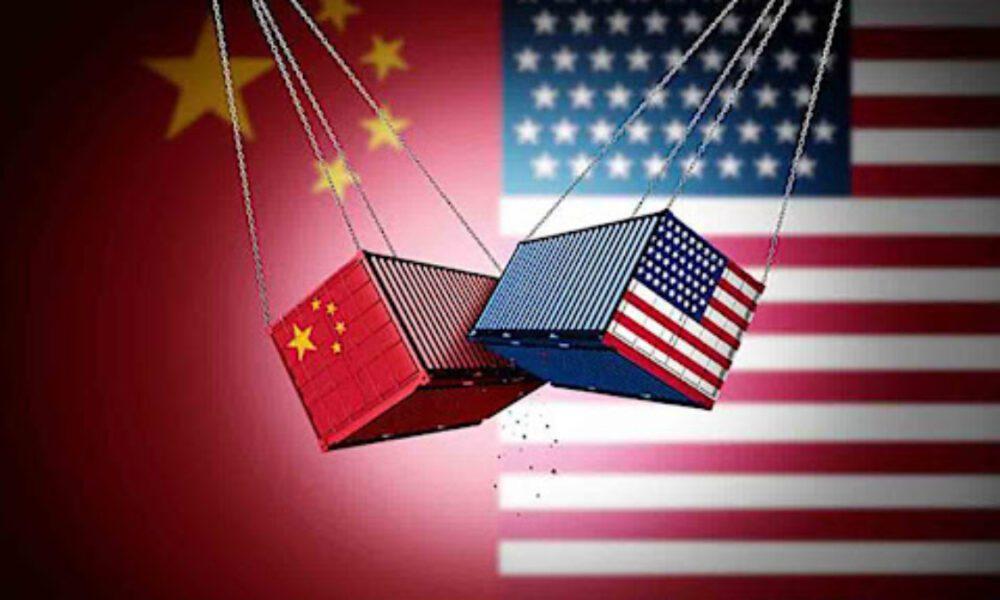 EE.UU. impondrá arancel del 100% a China desde el 1 de noviembre