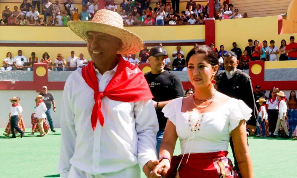 La Victoria estrena plaza cultural con baile tradicional de La Llora