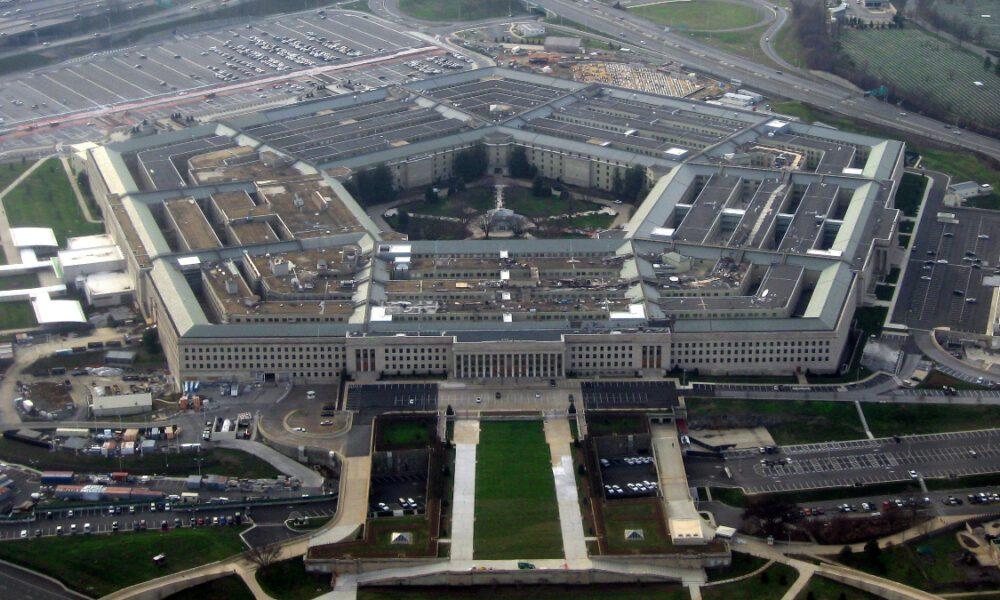 Gobierno de Trump inicia purga de altos mandos militares en el Pentagono