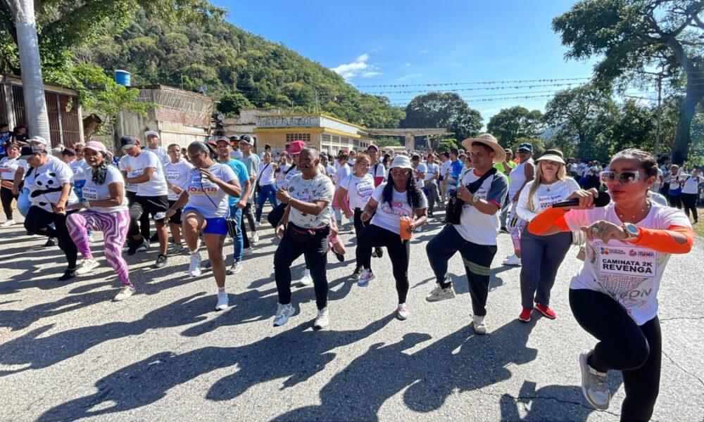 Revenga impulsa ruta turística y espacios para integración con Caminata 2K