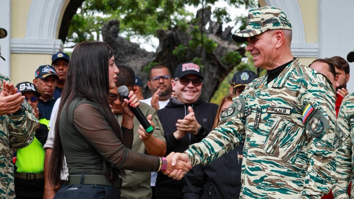 Padrino López lidera primer Sábado Comunal Militar en Aragua