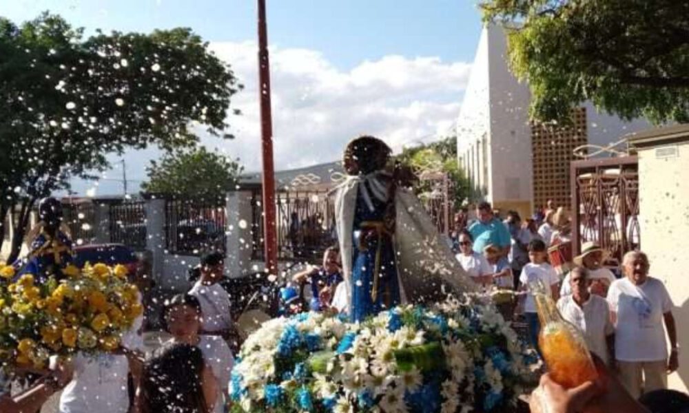 Zulia y Falcón veneraron a San Benito con tambores