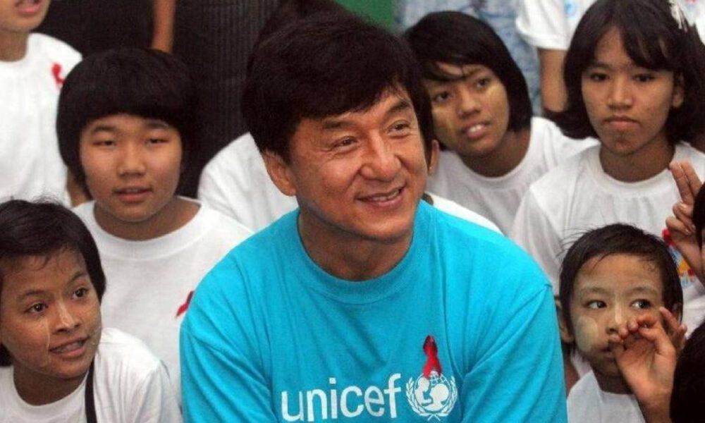 Jackie Chan excluye a sus hijos y donará toda su fortuna a la caridad