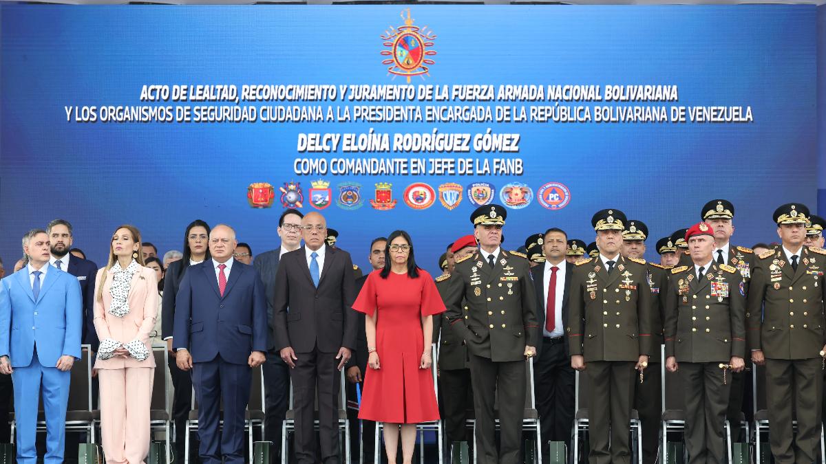 FANB juramenta a Delcy Rodríguez como Comandante en Jefe