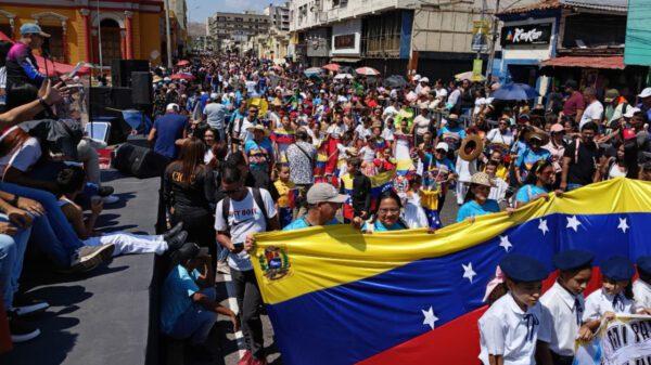 Más de 5 mil estudiantes desfilaron en Ribas por Día de la Juventud