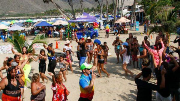 Ocumare de la Costa enciende la alegría de los Carnavales Ríe Aragua 2026