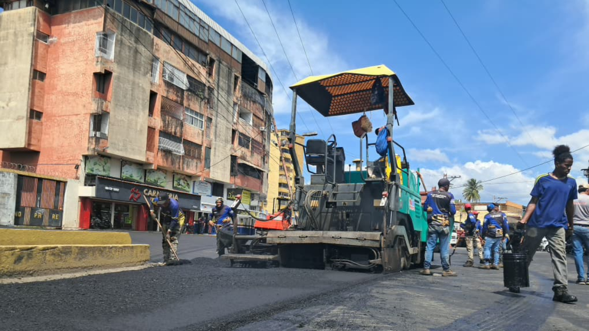 Plan Vial avanza con 283 toneladas de asfalto en importante sector de Cagua
