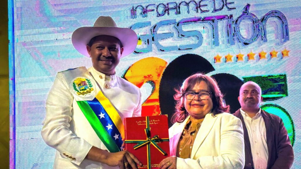 Gobernador Rodríguez entrega memoria y cuenta 2025 en Apure