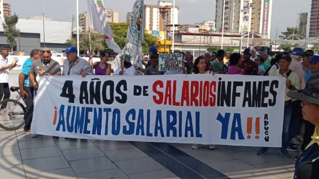 Gremios marcharon en Maracay para exigir aumento salarial urgente