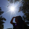 Conoce que medidas claves debes tomar para protegerte ante el calor extremo