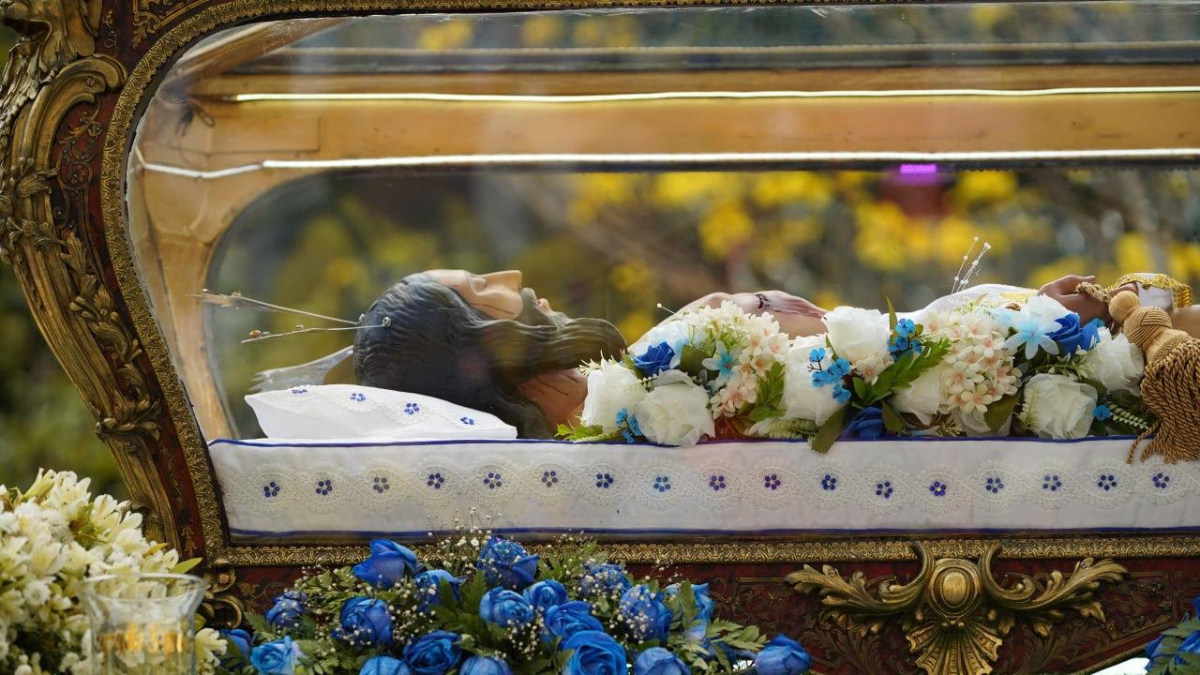 Gran multitud acompañó al Santo Sepulcro en Cagua