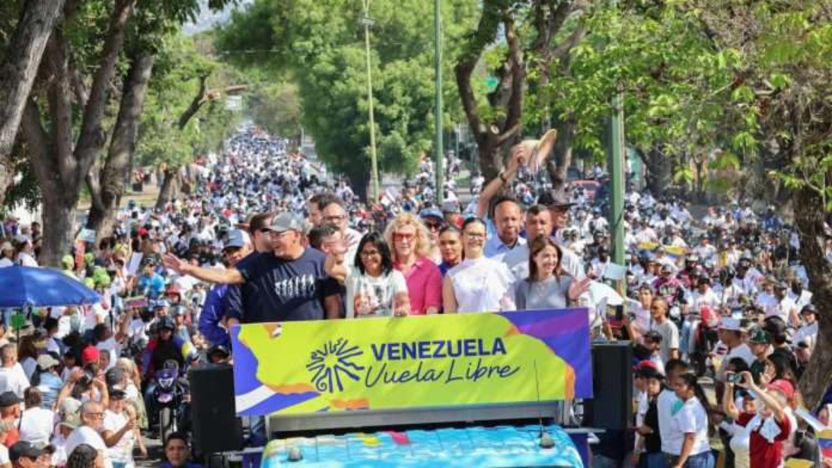 Lara se unió a peregrinación contra sanciones
