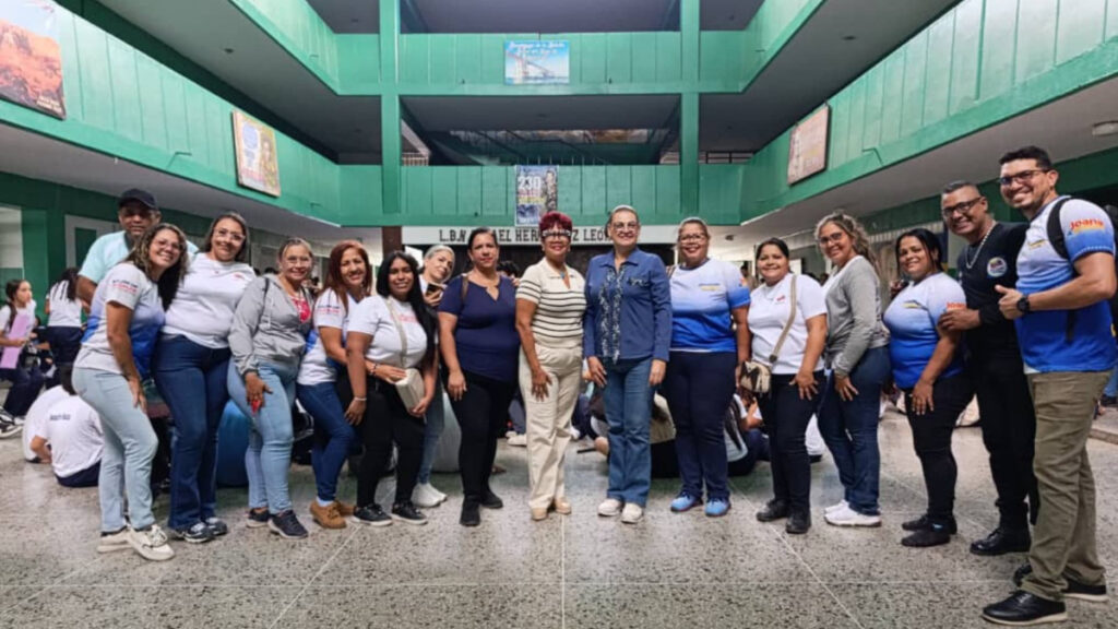 Autoridad Única de Educación en Aragua inspecciona instituciones educativas de Cagua tras el sismo.