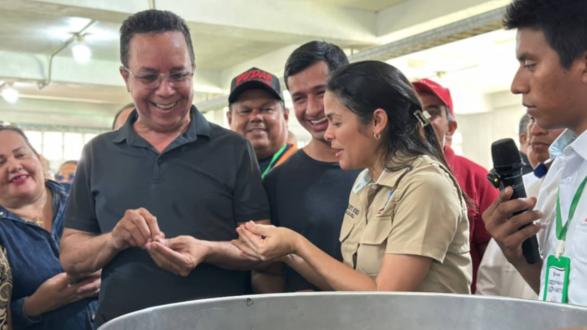 Reabren planta de cacao Princesa Zulia en municipio Colón